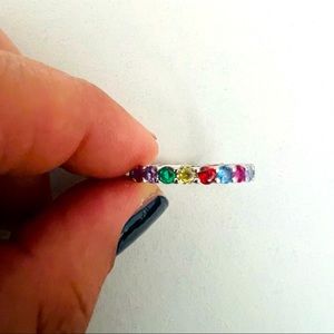 Sterling silver ring with zircon stones size 7